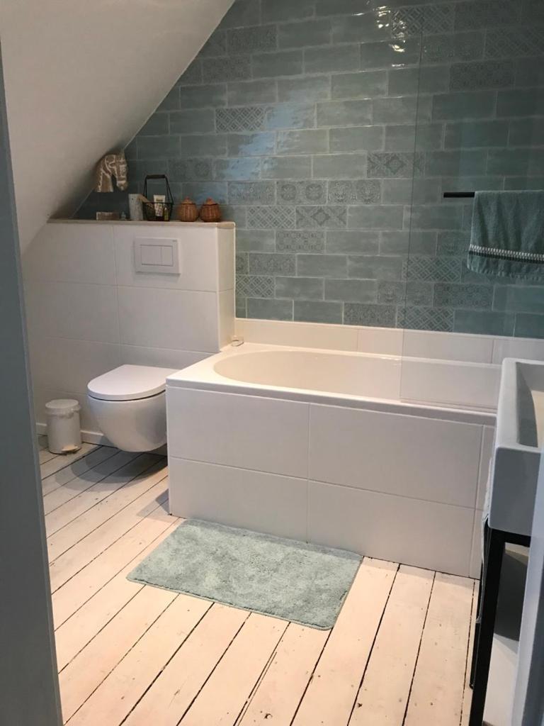 Ks Kotten Bed And Breakfast 里斯 外观 照片